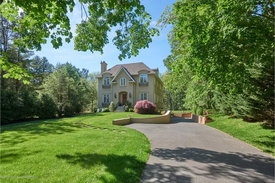 87 Little Silver Point Road, Little Silver, NJ 07739