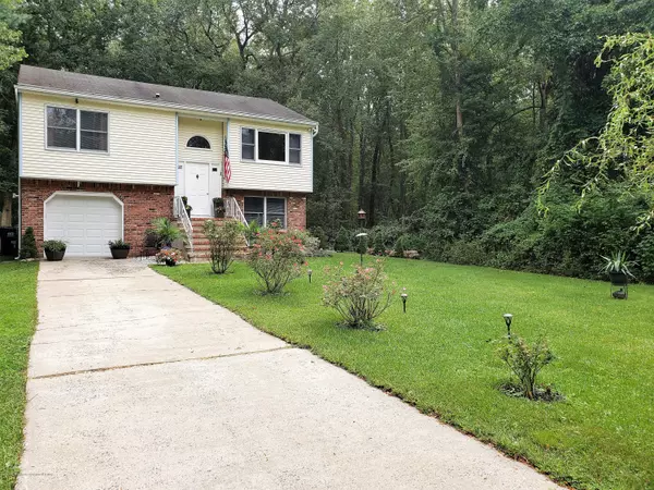 189 W 6th Street, Howell, NJ 07731