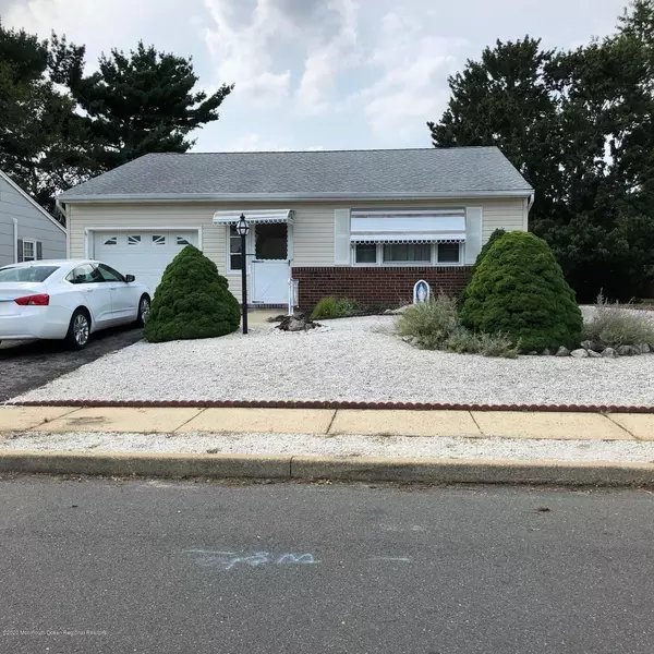 160 Westbrook Drive, Toms River, NJ 08757