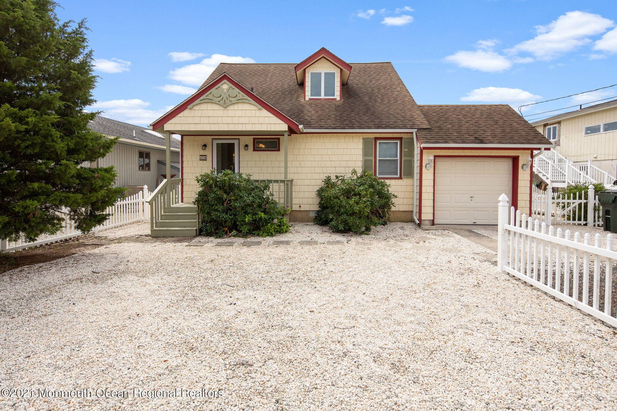 60 Edgewater Drive, Tuckerton, NJ 08087