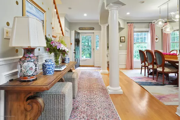 Rumson, NJ 07760,131 Lakeside Avenue