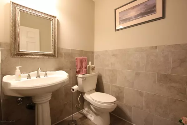 Tinton Falls, NJ 07712,32 Dover Court