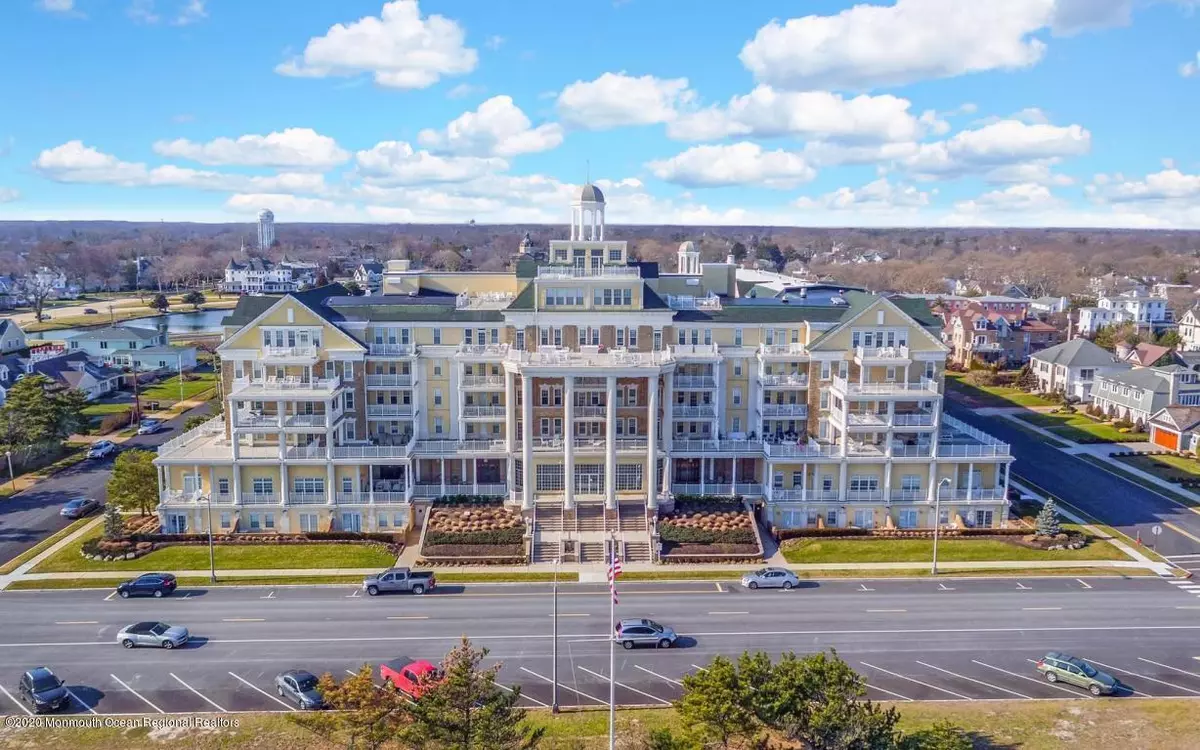 Spring Lake, NJ 07762,700 Ocean Avenue #201
