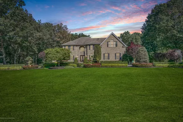 Marlboro, NJ 07746,7 Bella Vista Court