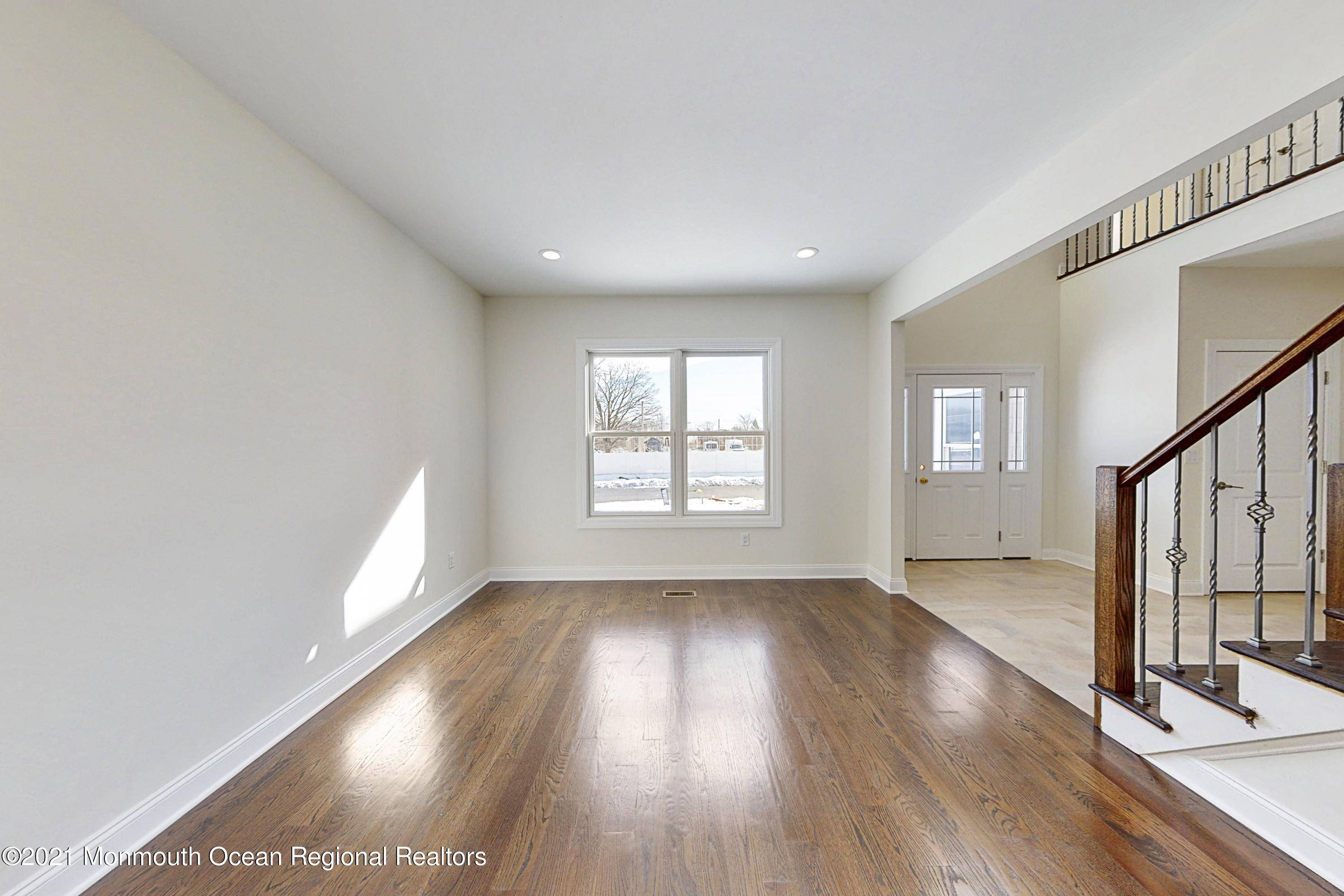Hazlet, NJ 07730,9 Dallas Court