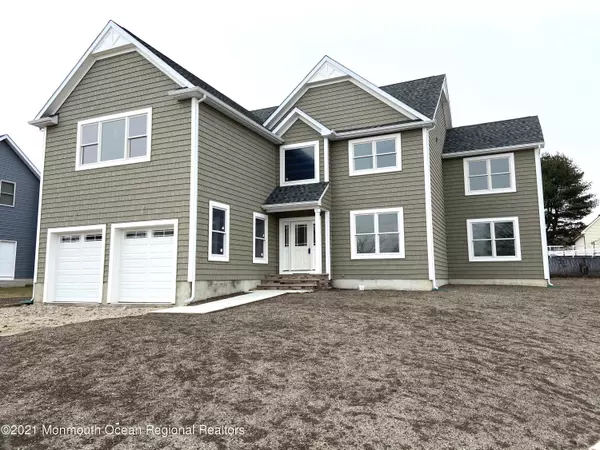 9 Dallas Court, Hazlet, NJ 07730