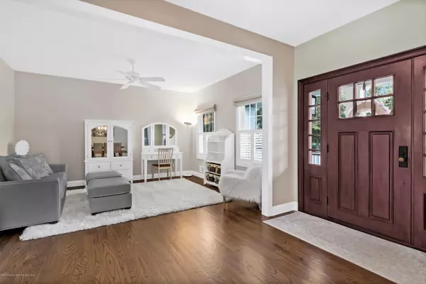 Spring Lake, NJ 07762,7 Jersey Lane