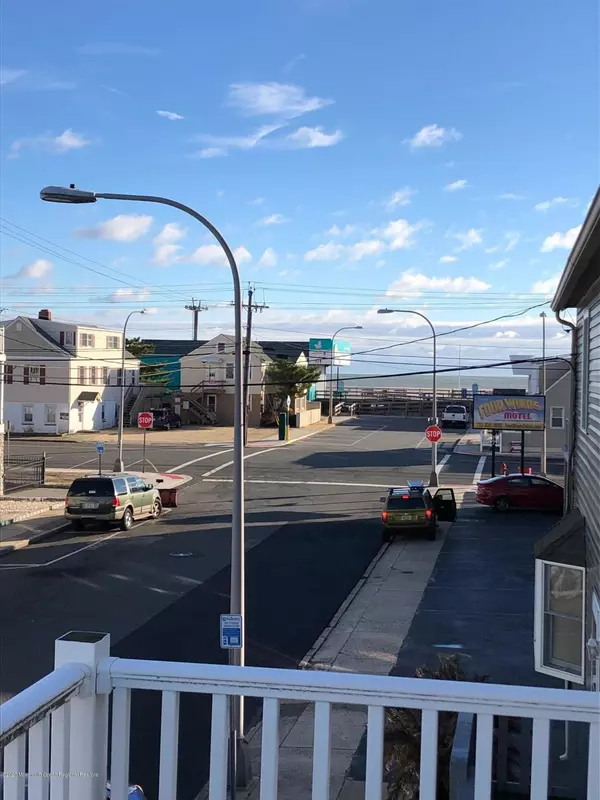 Seaside Heights, NJ 08751,31 Kearney Avenue #2 Family