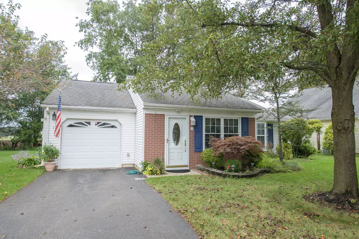 Freehold, NJ 07728,15 Datchet Close #1000