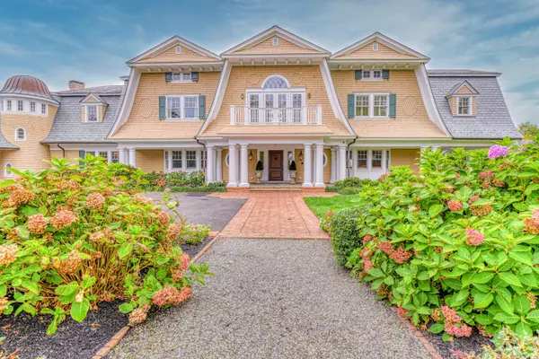 Rumson, NJ 07760,12 Oyster Bay Drive