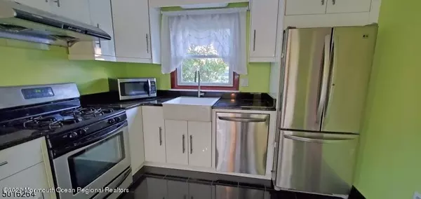 Hamilton, NJ 08619,136 Regina Avenue