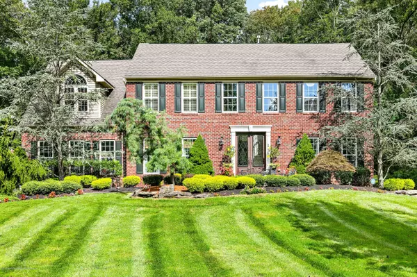 Farmingdale, NJ 07727,1 Daybreak Court