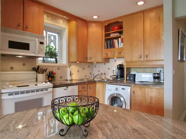 Belmar, NJ 07719,96 5th Avenue #14