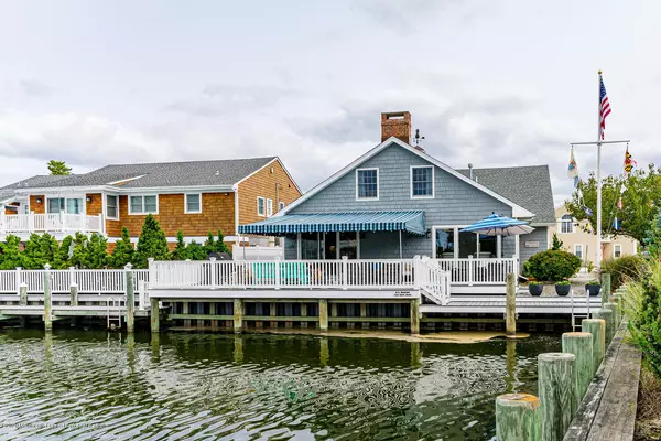 Mantoloking, NJ 08738,310 Bay Lane