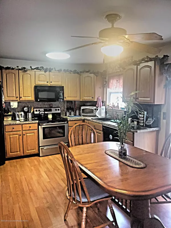 Lakehurst, NJ 08733,714 Cedar Street