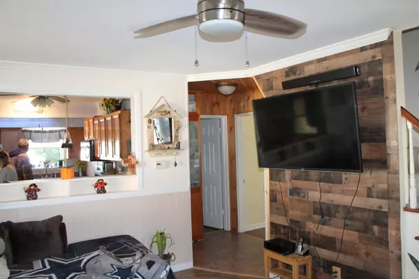 Hamilton, NJ 08610,33 Meredith Road