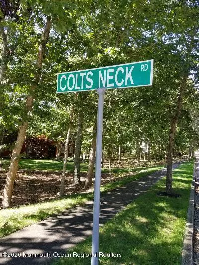 Manahawkin, NJ 08050,21 Colts Neck Road