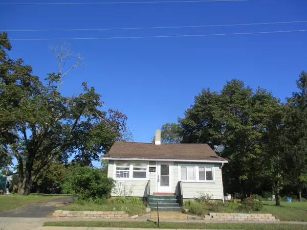 1 Railroad Avenue, Lakehurst, NJ 08733