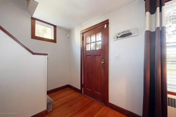 Rumson, NJ 07760,104 Washington Street