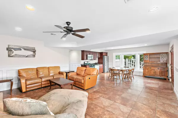 Surf City, NJ 08008,1807 N Long Beach Boulevard