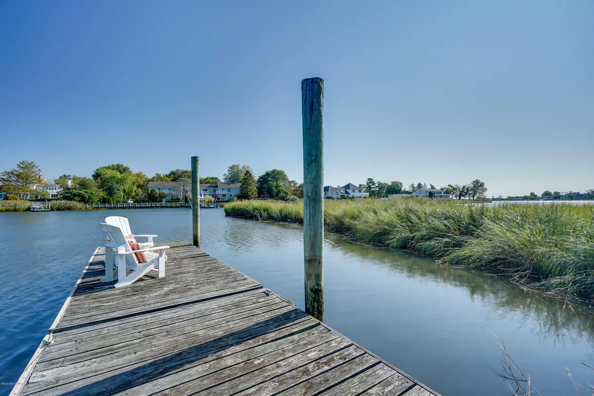 Rumson, NJ 07760,61 Wardell Avenue