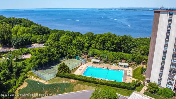 Highlands, NJ 07732,1 Scenic Drive #1105