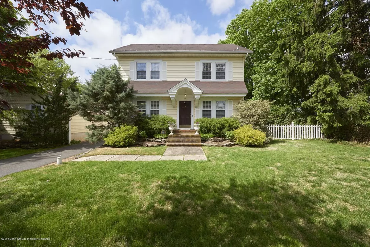 Rumson, NJ 07760,6 Wardell Avenue