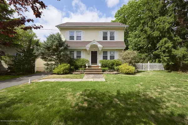 6 Wardell Avenue, Rumson, NJ 07760