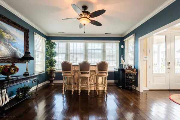 Rumson, NJ 07760,54 Waterman Avenue