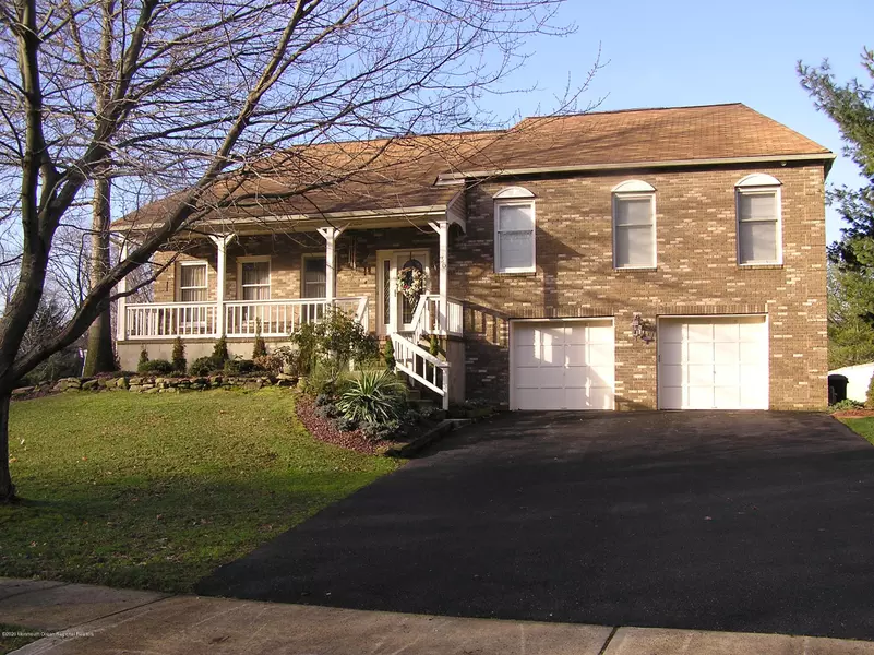 36 Harness Lane, Marlboro, NJ 07746