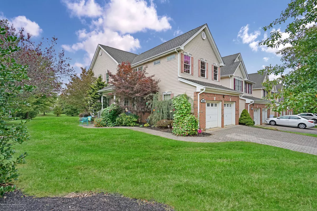 Manalapan, NJ 07726,101 Whitlock Court