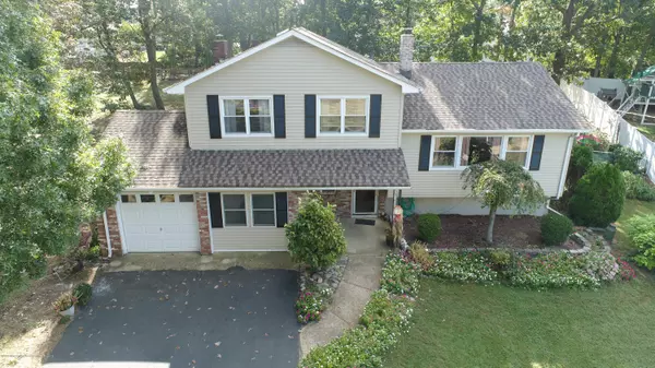 Howell, NJ 07731,22 Brunswick Drive