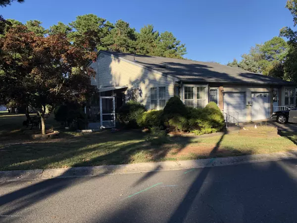 13 Maplewood Drive #52, Whiting, NJ 08759