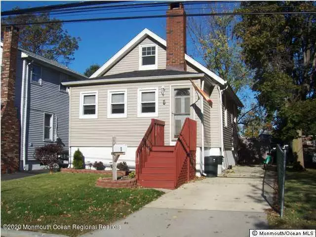 Rumson, NJ 07760,5 Meadowbrook Avenue