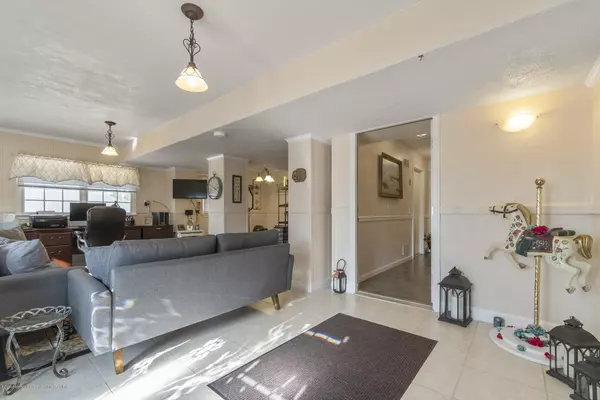 Little Egg Harbor, NJ 08087,9 S Dayton Drive