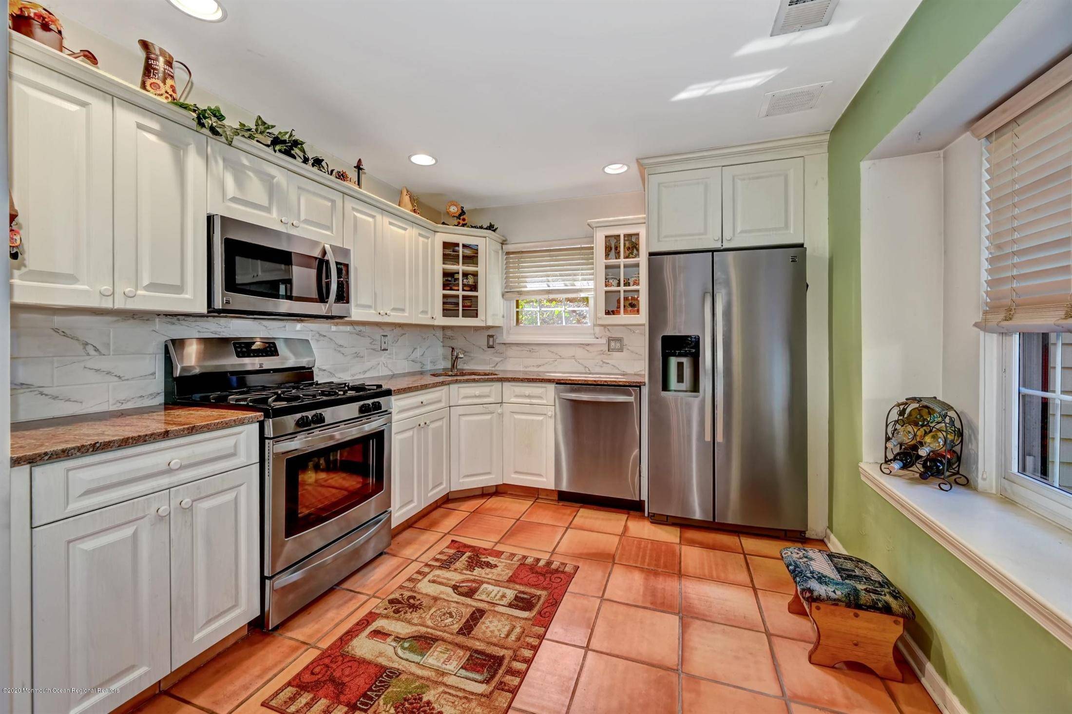 Aberdeen, NJ 07747,119 Dumbarton Hill Court