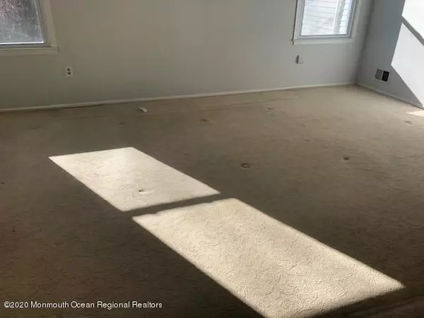 Matawan, NJ 07747,56 Oak Knoll Drive