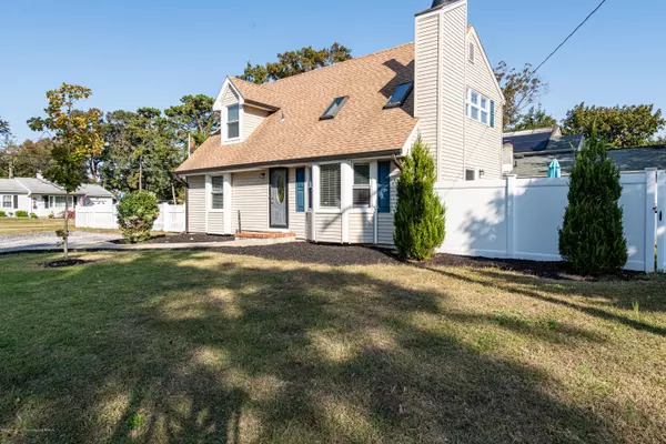 2602 2nd Avenue, Toms River, NJ 08753