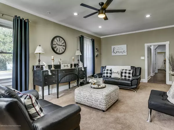 Hamilton, NJ 08610,302 Field Avenue