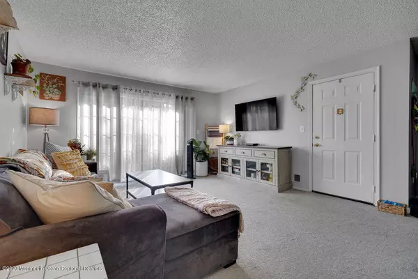 Branchburg, NJ 08876,312 Red Crest Lane