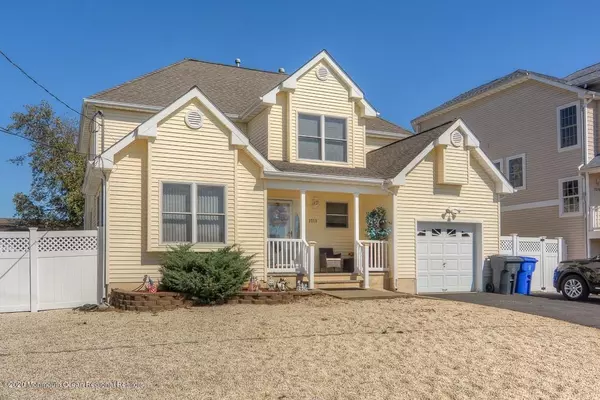 3272 Oceanic Drive, Toms River, NJ 08753