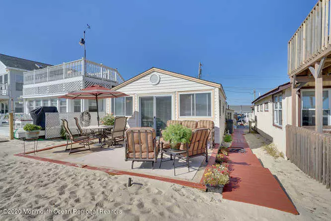 18 Ocean Avenue, South Seaside Park, NJ 08752