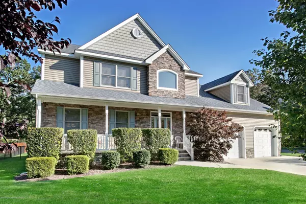 718 New Jersey Avenue, Pine Beach, NJ 08741