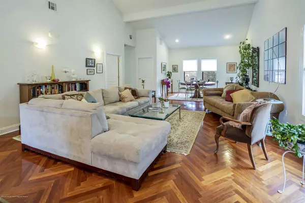 Asbury Park, NJ 07712,415 3rd Avenue #202