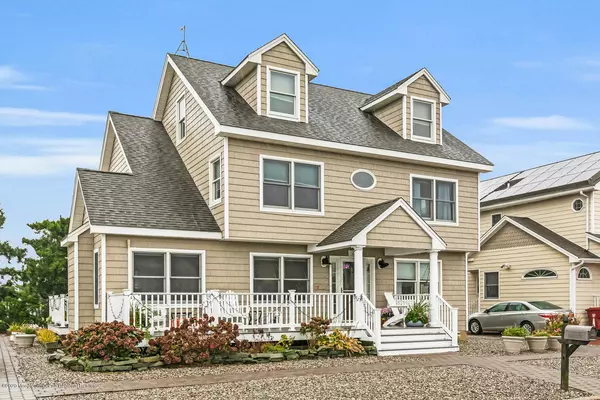 301 Gerrard Avenue, Seaside Park, NJ 08752