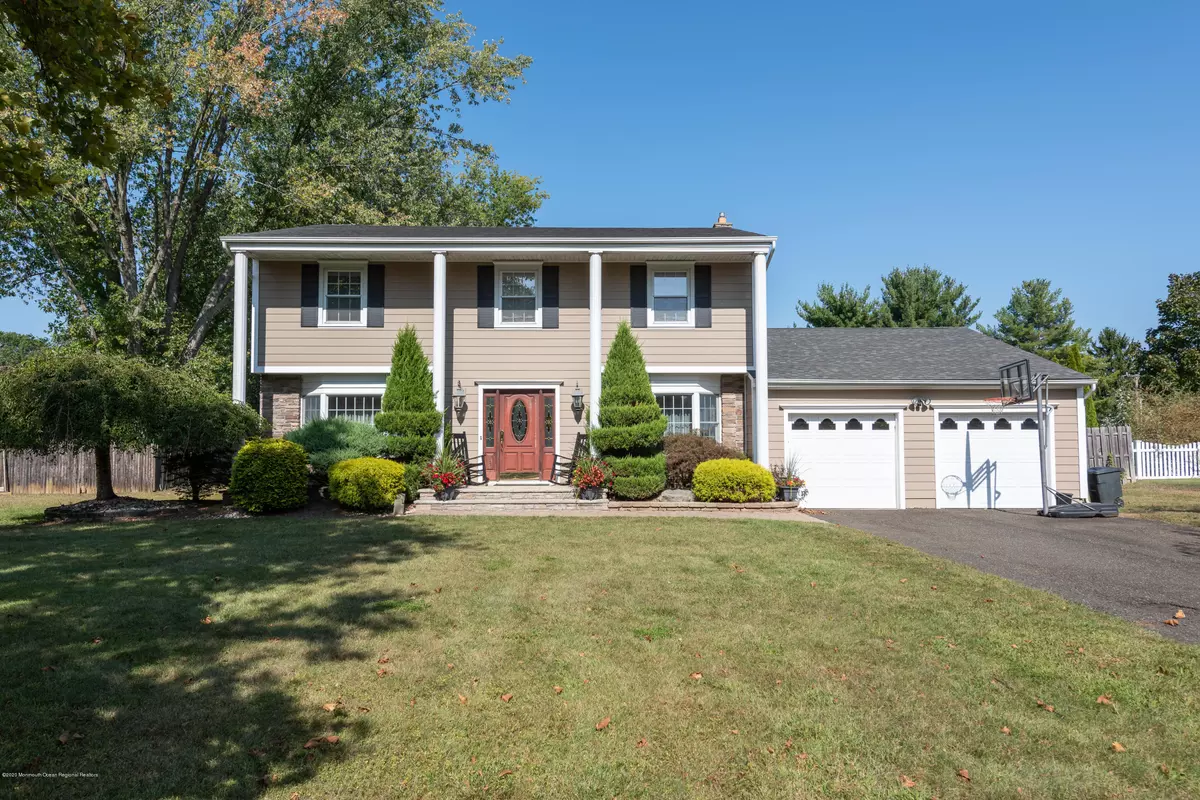 Manalapan, NJ 07726,8 Farm Tree Road