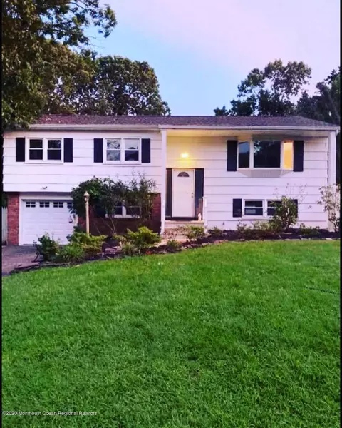 1585 Deer Hollow Drive, Toms River, NJ 08753