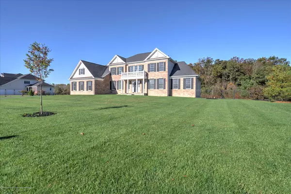 Cream Ridge, NJ 08514,8 Weathervane Circle