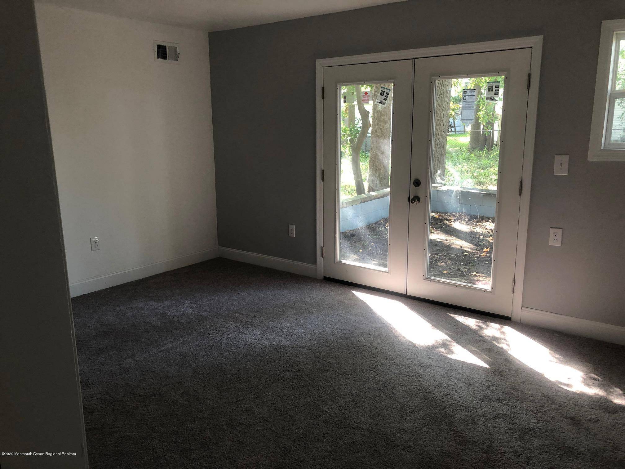 Atlantic Highlands, NJ 07716,980 Leonardville Road