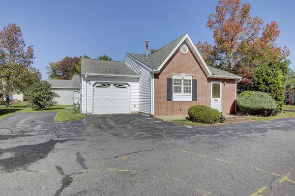 Freehold, NJ 07728,7 Datchet Close #1000